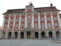 Marktplatz mit Rathaus